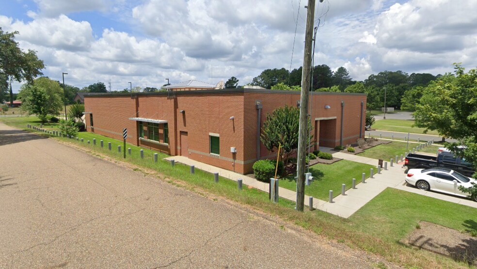 Primary Photo Of 103 MBL Bank Dr, Minden Office For Sale