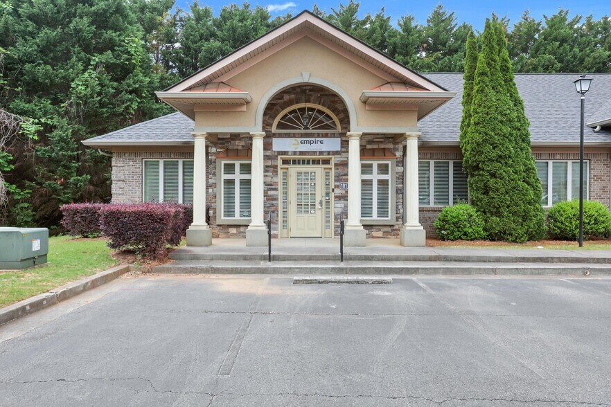 Primary Photo Of 4720 Peachtree Industrial Blvd, Berkeley Lake Office For Lease