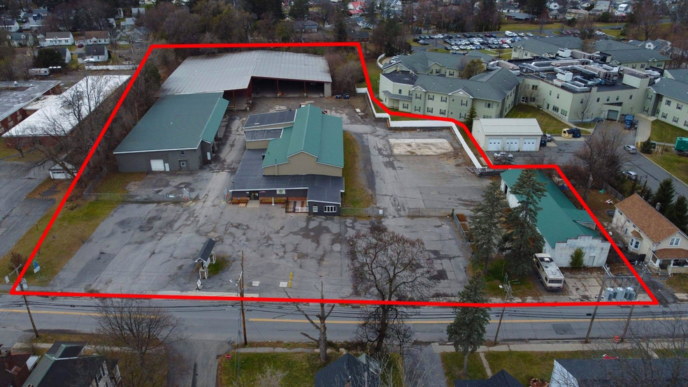 More Photos Of 1870 Hamburg St, Schenectady Freestanding For Lease