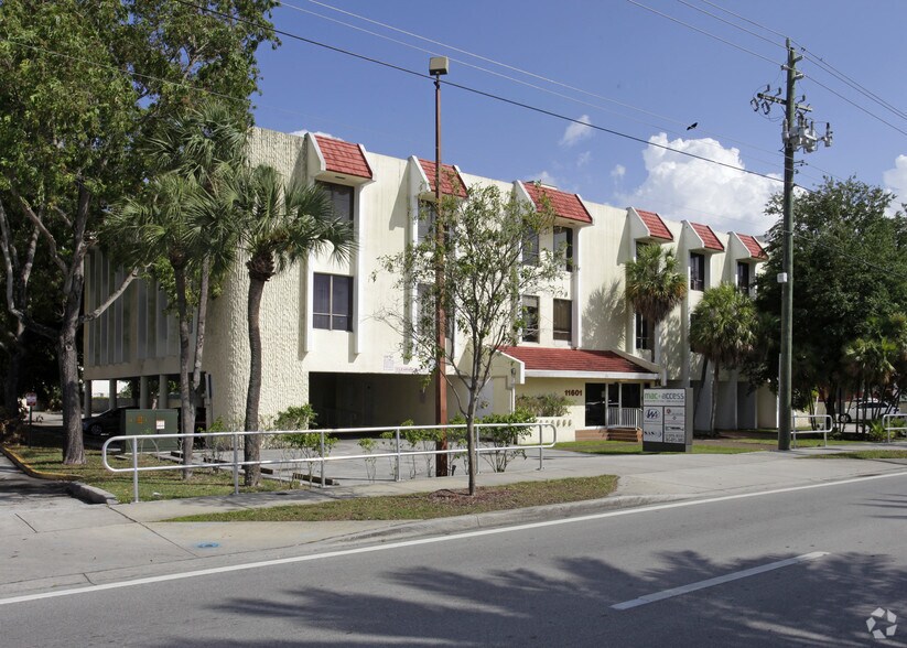 More Photos Of 11601 Biscayne Blvd, Miami Loft Creative Space For Lease