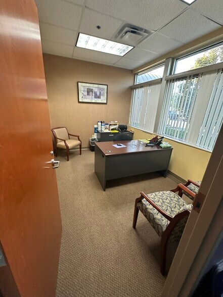 More Photos Of 240 W Cook Rd, Mansfield Medical For Sale