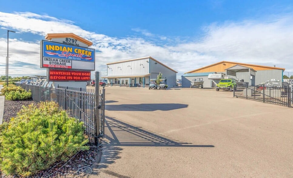 More Photos Of 8797 S Meridian Rd, Meridian Showroom For Sale