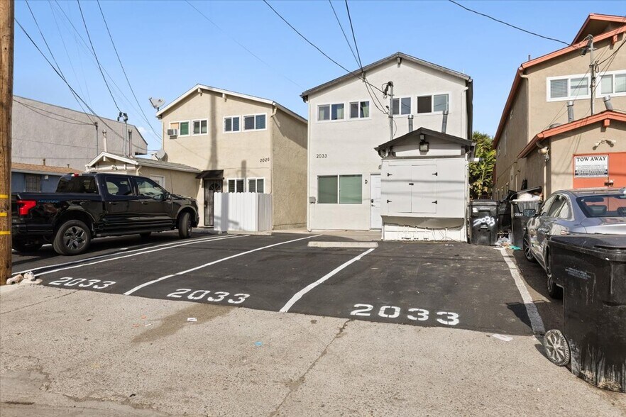 More Photos Of 2033 Garnet Ave, San Diego Apartments For Sale