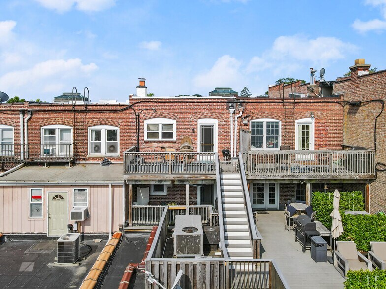 More Photos Of 345 Greenwich Ave, Greenwich Office For Sale