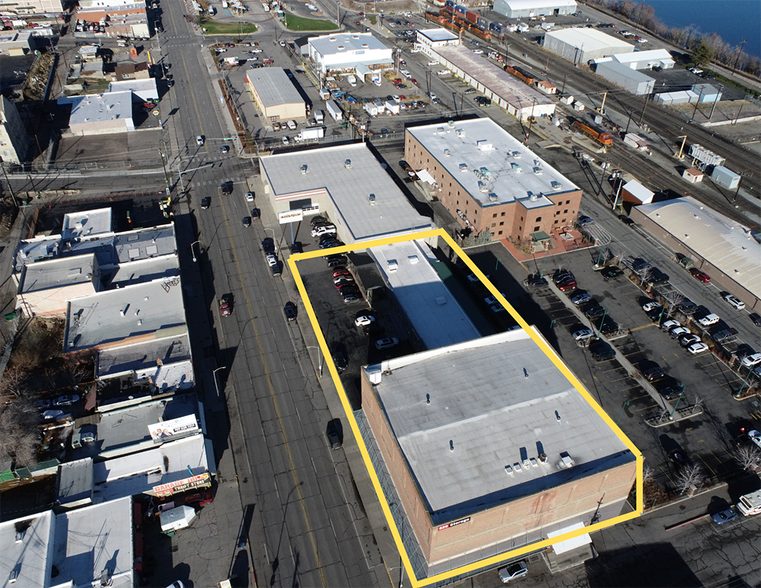 Primary Photo Of 517 S Wenatchee Ave, Wenatchee Self Storage For Sale