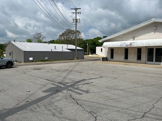 More Photos Of 22A-22B Georgetown Ln, Beaver Warehouse For Lease