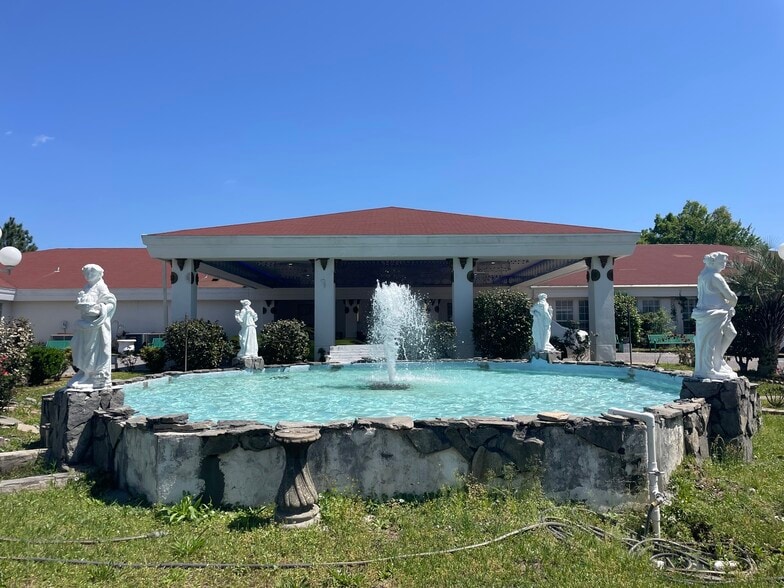 More Photos Of 5151 Northpointe Pky, Pensacola Continuing Care Retirement Community For Sale