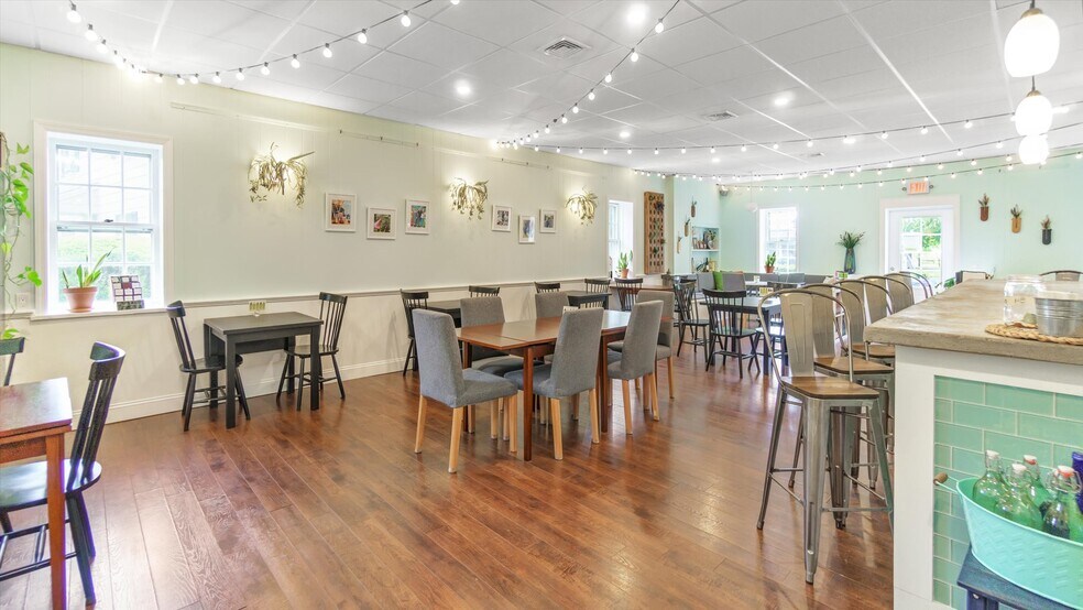 More Photos Of , Cutchogue Office For Sale