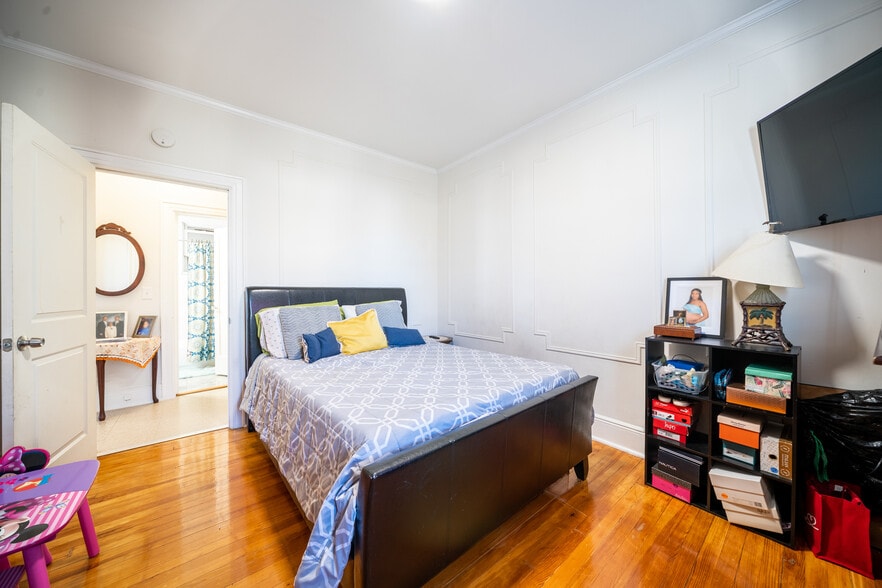 More Photos Of 48 8th Ave, Passaic Apartments For Sale