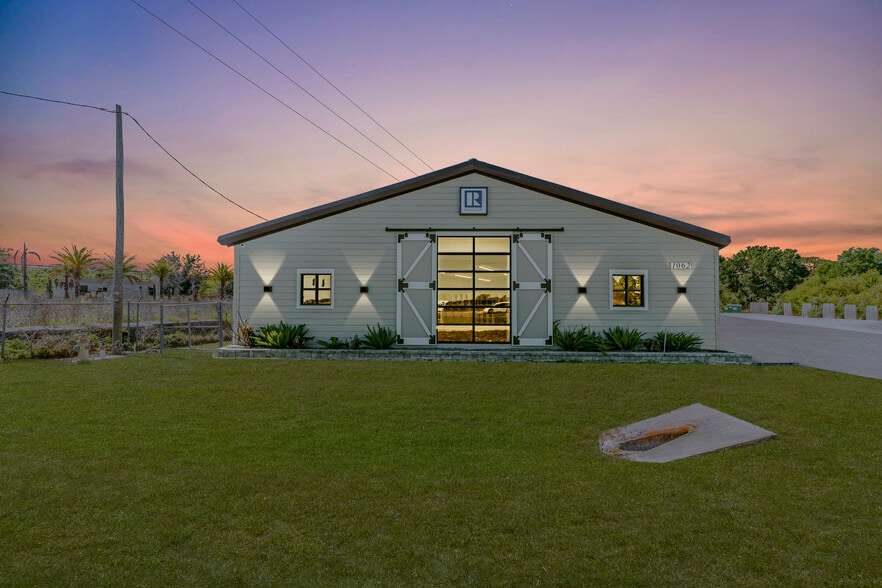 More Photos Of 1062 US Highway 92, Auburndale Warehouse For Sale