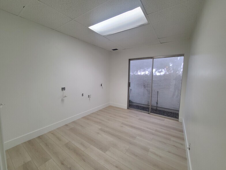 More Photos Of 231 N Indian Hill Blvd, Claremont Medical For Lease