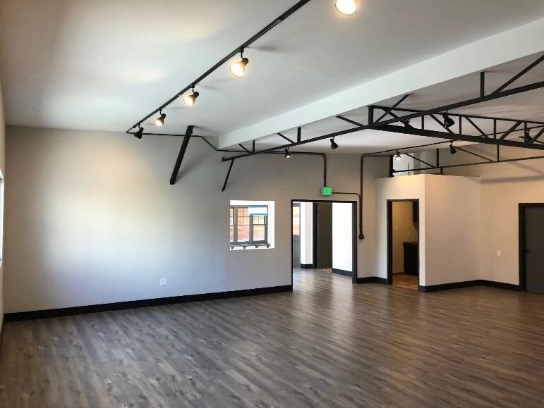 More Photos Of 5119 Melrose Ave, Los Angeles Loft Creative Space For Lease
