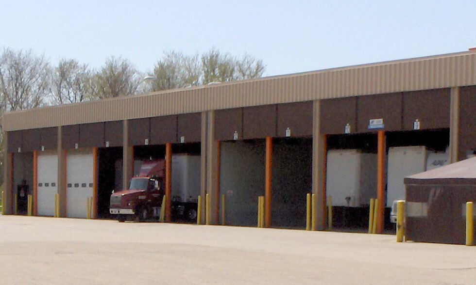 More Photos Of 2929 32nd St SE, Kentwood Manufacturing For Lease