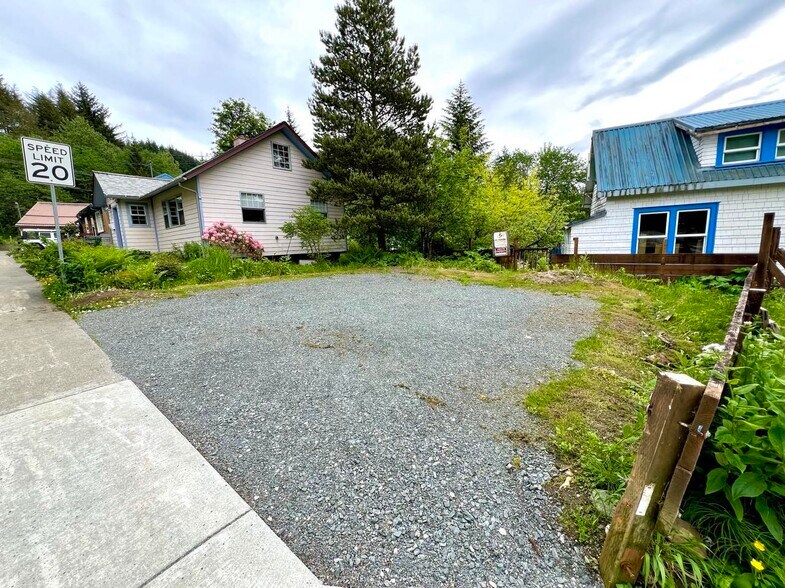 More Photos Of 275 Irwin st, Juneau Land For Sale