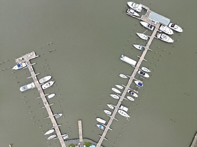 More Photos Of 423 Aquia Creek Rd, Stafford Marina For Sale
