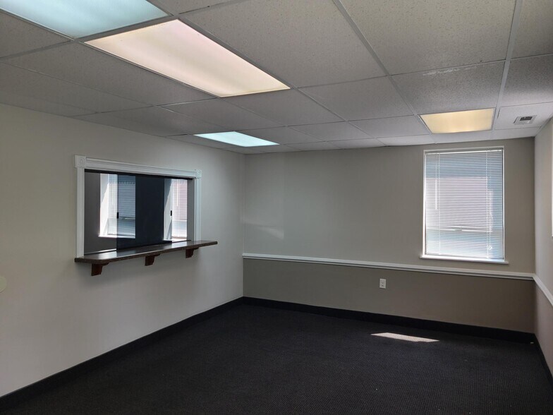 More Photos Of 105 Manheim Ave, Bridgeton Medical For Lease