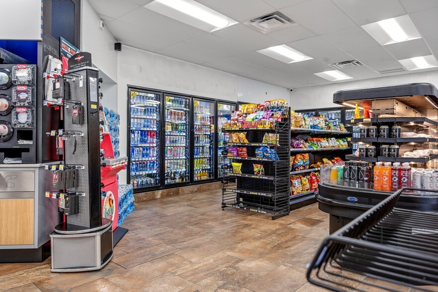 More Photos Of 2902 SW Port St Lucie Blvd, Port Saint Lucie Service Station For Sale