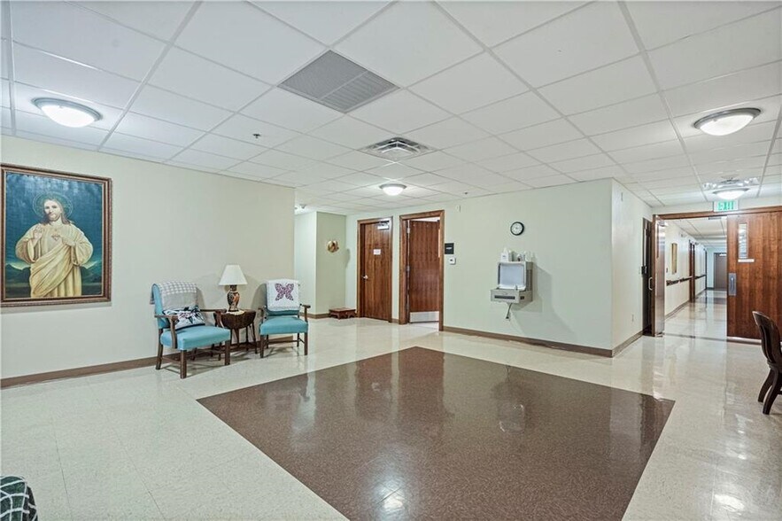 More Photos Of 908 Franciscan Way, Savannah Specialty For Sale