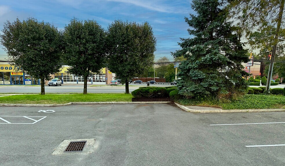 More Photos Of 469 Westport Ave, Norwalk Restaurant For Lease