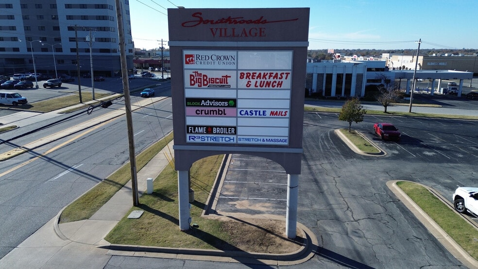 More Photos Of 5321-5355 E 41st St S, Tulsa General Retail For Lease