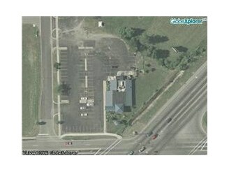 More Photos Of 457 E 32nd St, Holland Restaurant For Lease