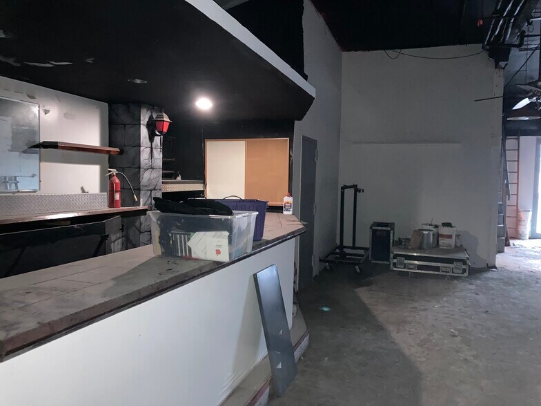 More Photos Of 1445 Commerce Ave, Bronx Industrial For Lease