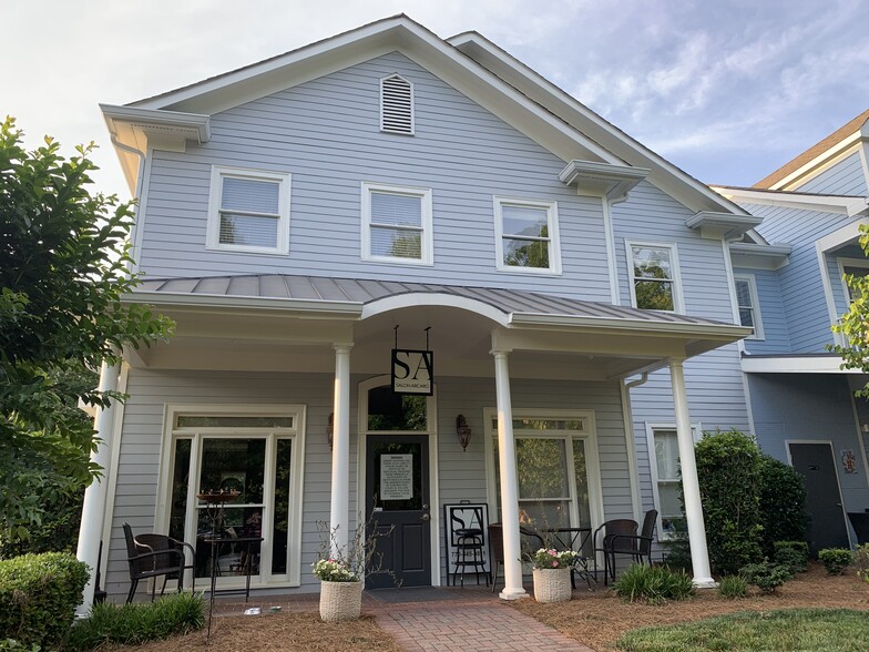 More Photos Of 1055 Canton St, Roswell Storefront Retail Office For Lease