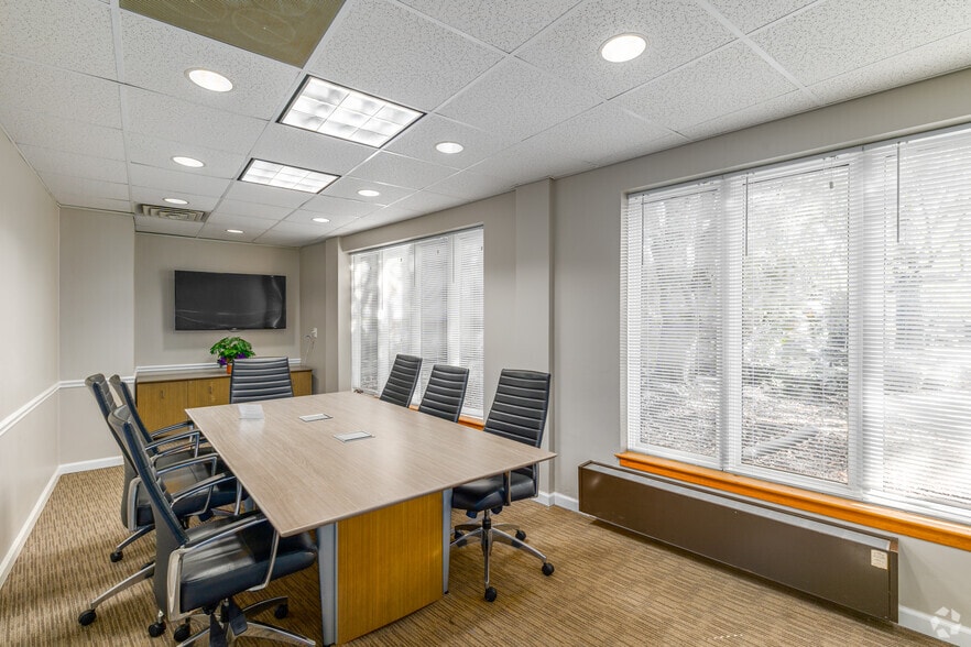 More Photos Of 501 Silverside Rd, Wilmington Office For Lease