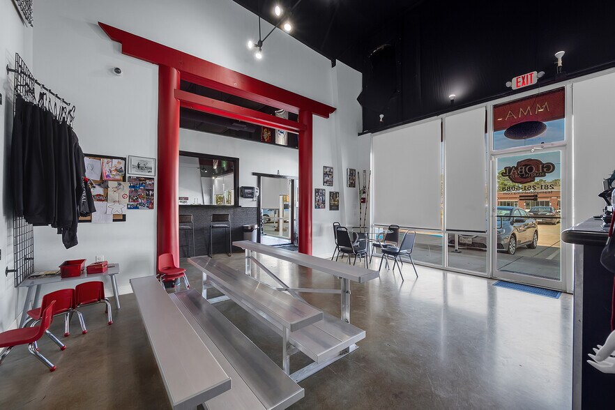 More Photos Of 11703-11711 Spring Cypress Rd, Tomball Unknown For Lease