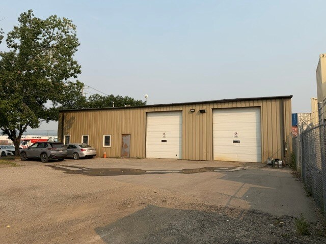 More Photos Of 4010-4020 6a St NE, Calgary Warehouse For Lease