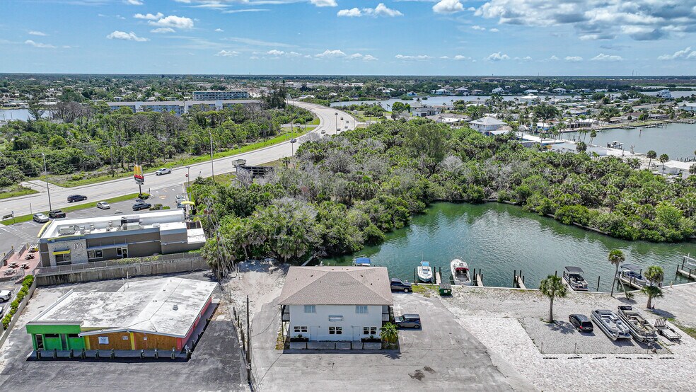 More Photos Of 1261 Beach Rd, Englewood Storefront Retail Residential For Sale