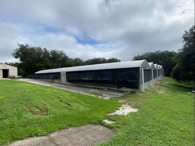 More Photos Of 17936 W Phil C Peters Rd, Winter Garden Garden Center For Sale