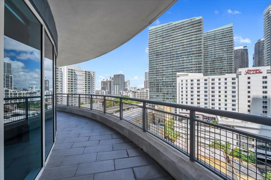 More Photos Of 40 SW 13th St, Miami Office Residential For Sale