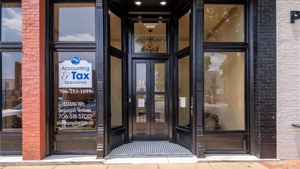 More Photos Of 35 N Main St, Jasper Loft Creative Space For Lease