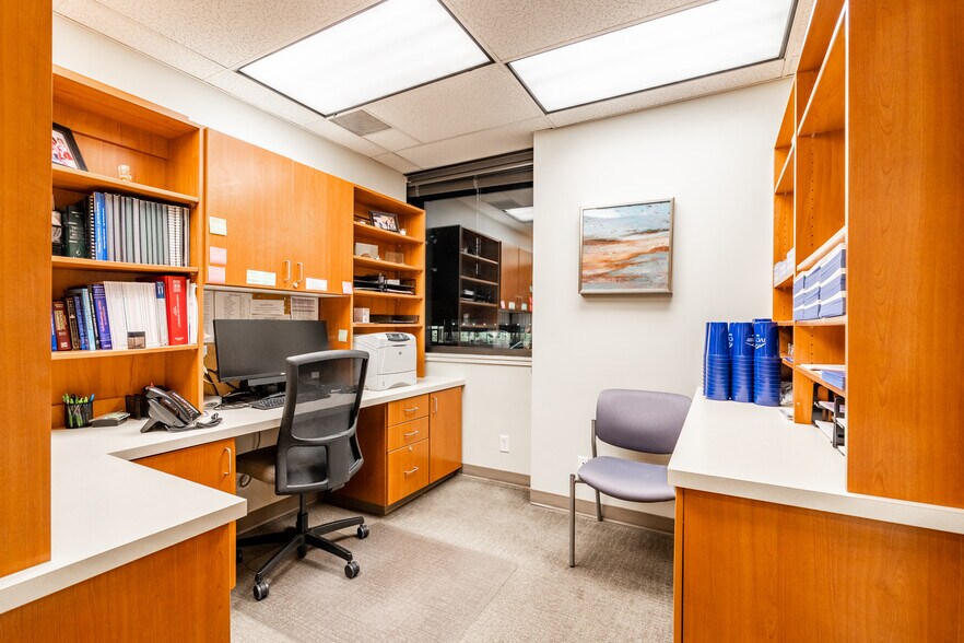 More Photos Of 1055 N 300 W, Provo Medical For Sale