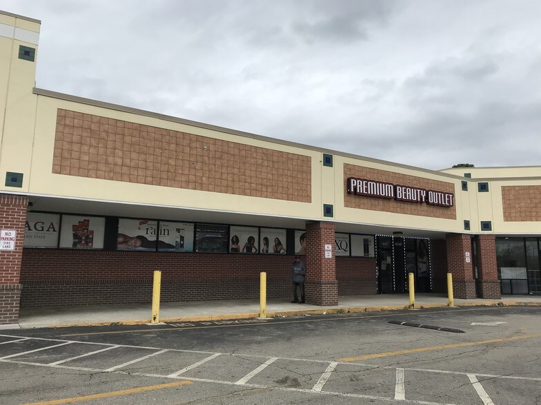 More Photos Of 4015-4083 W Oak Ridge Rd, Orlando Unknown For Lease