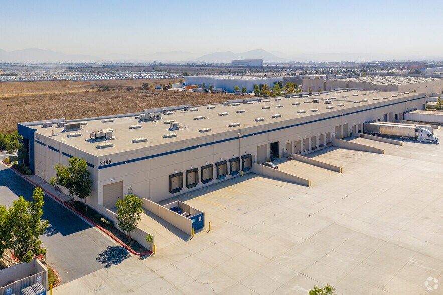 More Photos Of Britannia Blvd @ Airway Rd, San Diego Distribution For Lease