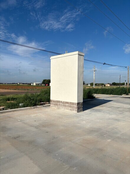 More Photos Of 4726 Woodrow Rd, Lubbock Storefront For Lease