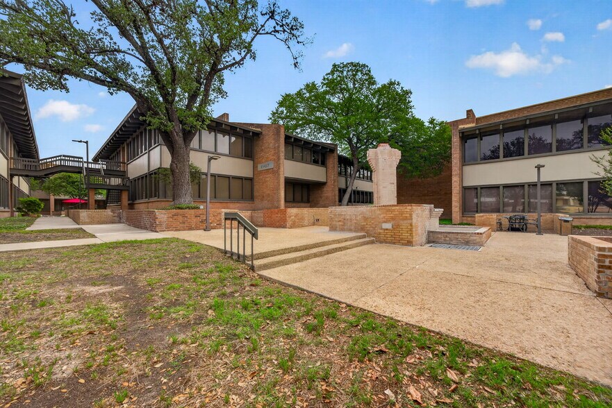 More Photos Of 6800 Park Ten Blvd, San Antonio Unknown For Lease