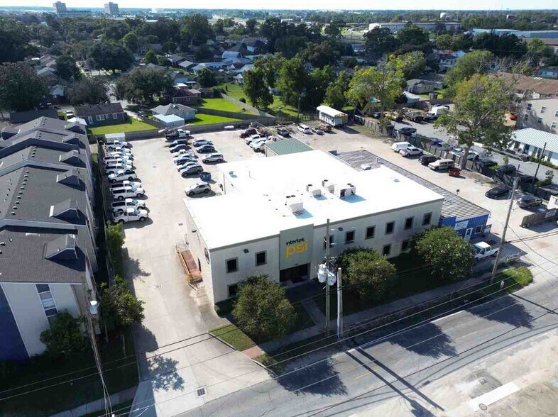 More Photos Of 724 Central Ave, New Orleans Light Distribution For Sale