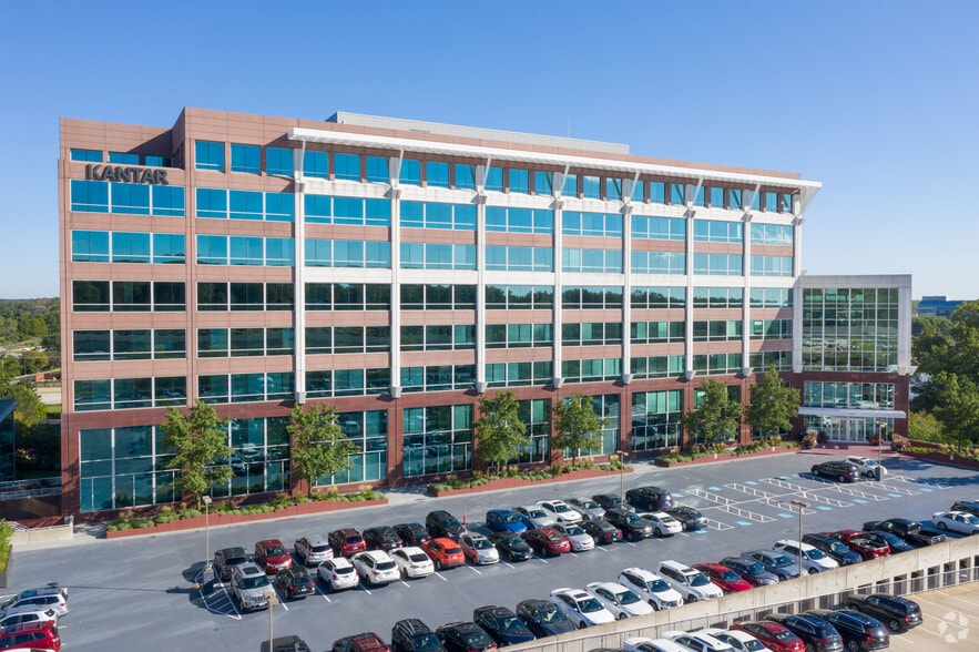 More Photos Of 3333 Warrenville Rd, Lisle Office For Lease