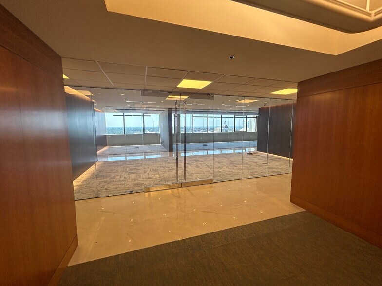 More Photos Of 215 S Monroe St, Tallahassee Office For Lease