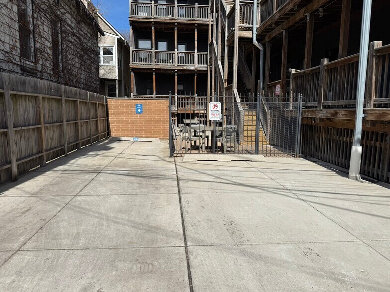 More Photos Of 2848 N Seminary Ave, Chicago Apartments For Sale