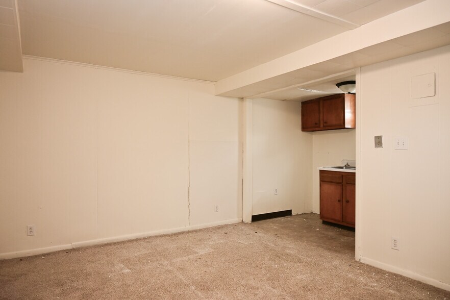 More Photos Of 1220 N Front St, Crookston Apartments For Sale