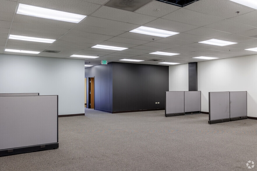 More Photos Of 15250 E 33rd Pl, Aurora Unknown For Lease