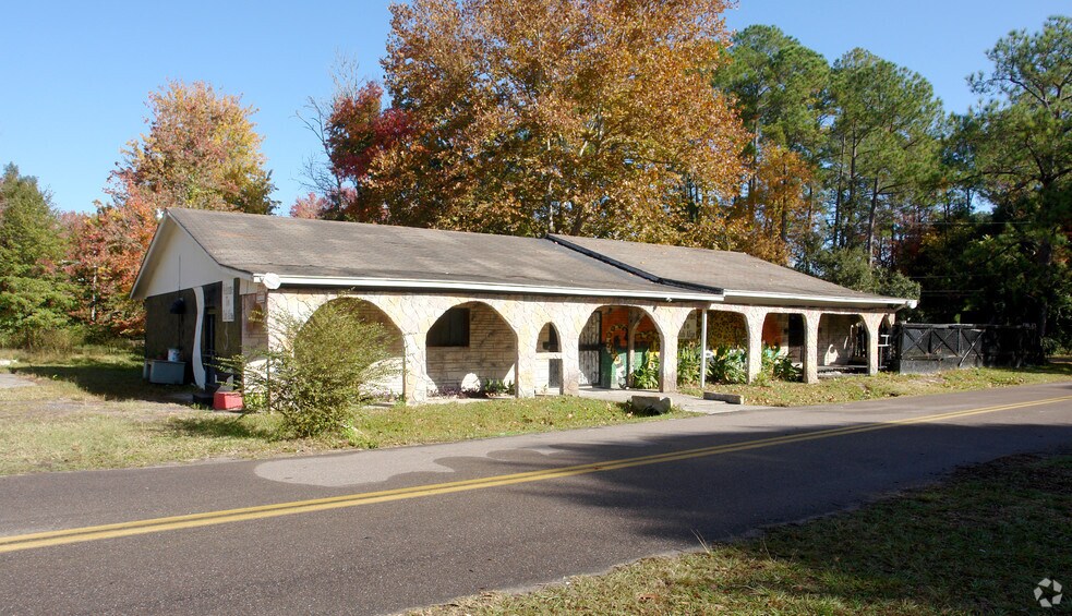 Primary Photo Of 7854 Moncrief-Dinsmore Rd, Jacksonville Freestanding For Sale