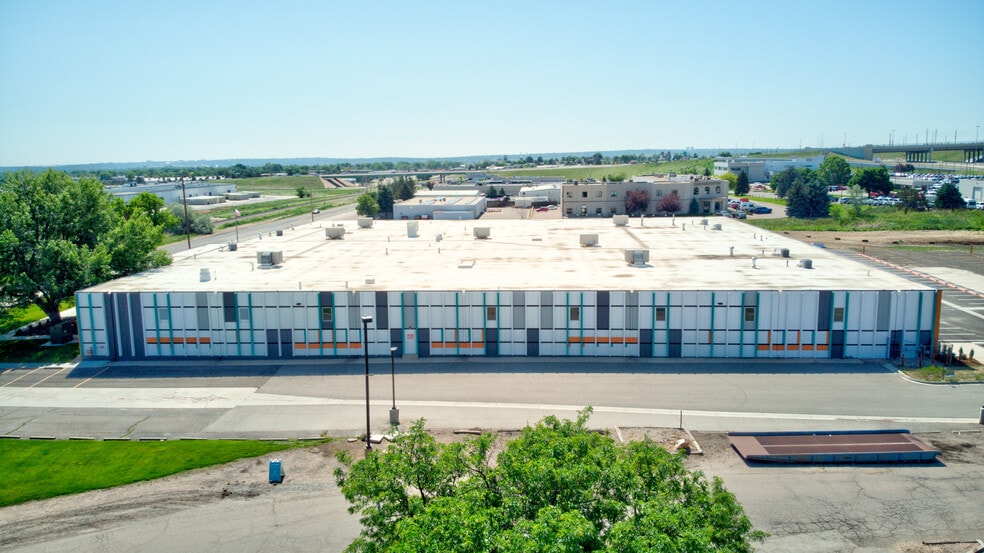 More Photos Of 2360 Industrial Ln, Broomfield Warehouse For Sale