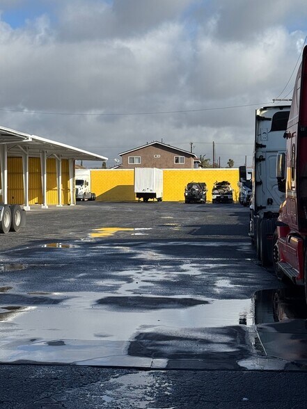 More Photos Of 4843 Cecilia St, Cudahy Land For Lease