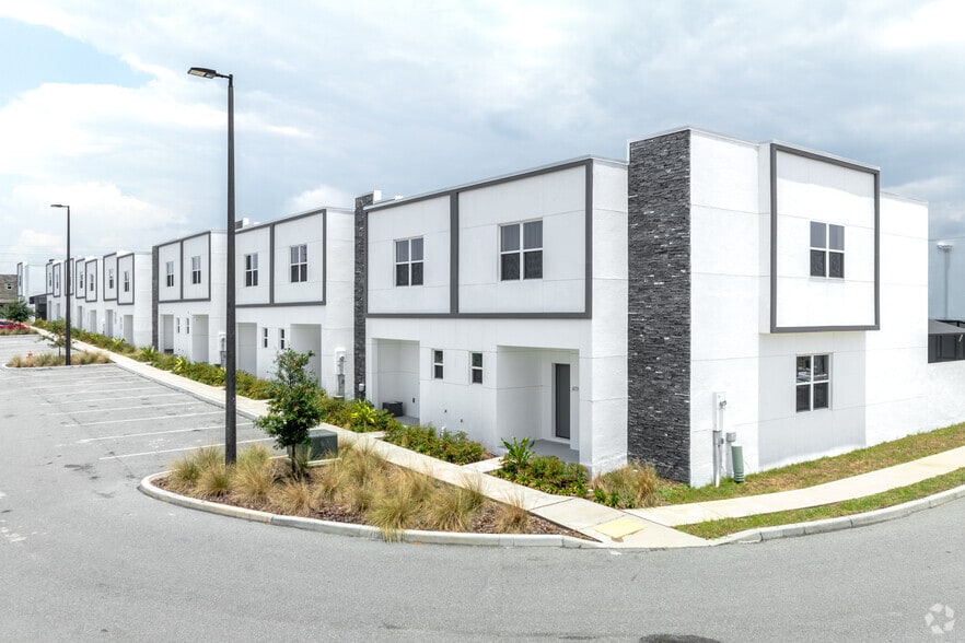 More Photos Of 7530 Osceola Polk Line Rd, Davenport Apartments For Sale