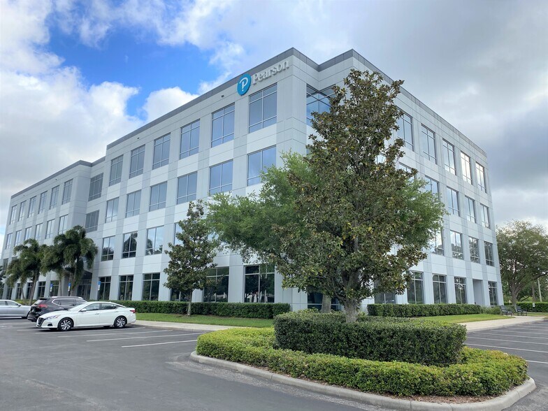 More Photos Of 2145 Metrocenter Blvd, Orlando Office For Lease